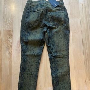 SNAKE SKIN SKINNY JEANS